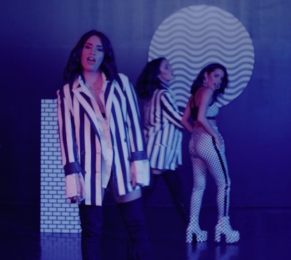 quieromusicatv's tweet photo. Una Lali, muchas Lalis!! Poné YA @quieromusicatv para ver el nuevo video de @laliespos #100Grados // Los videos que te gustan siempre #PrimeroEnQuiero https://t.co/cDXbAeM0TA