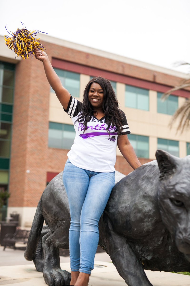 AyeitsAddie's tweet image. Yesterday marked a month till graduation. All I can say is I’m happy for the path God has placed me on and can’t wait to see what I can accomplish next! 
Shoutout to @Soydevyna for my 🔥🔥 photos. Y’all definitely should watch out for him! #pvgradswag #PVAMU18 #gradszn #PVAMU