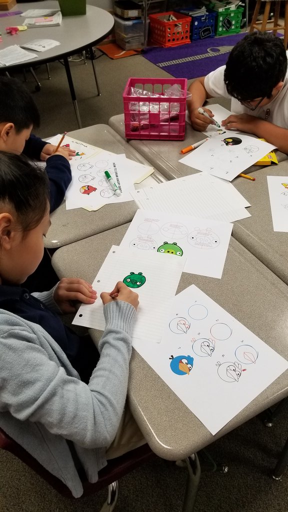 MsTikalYB's tweet photo. Makerspace and coding lab, day two! #makingprogress @YgbInt @AliefTech @YBLiteracy @YgbIntScience https://t.co/XPvxDPK2Zc