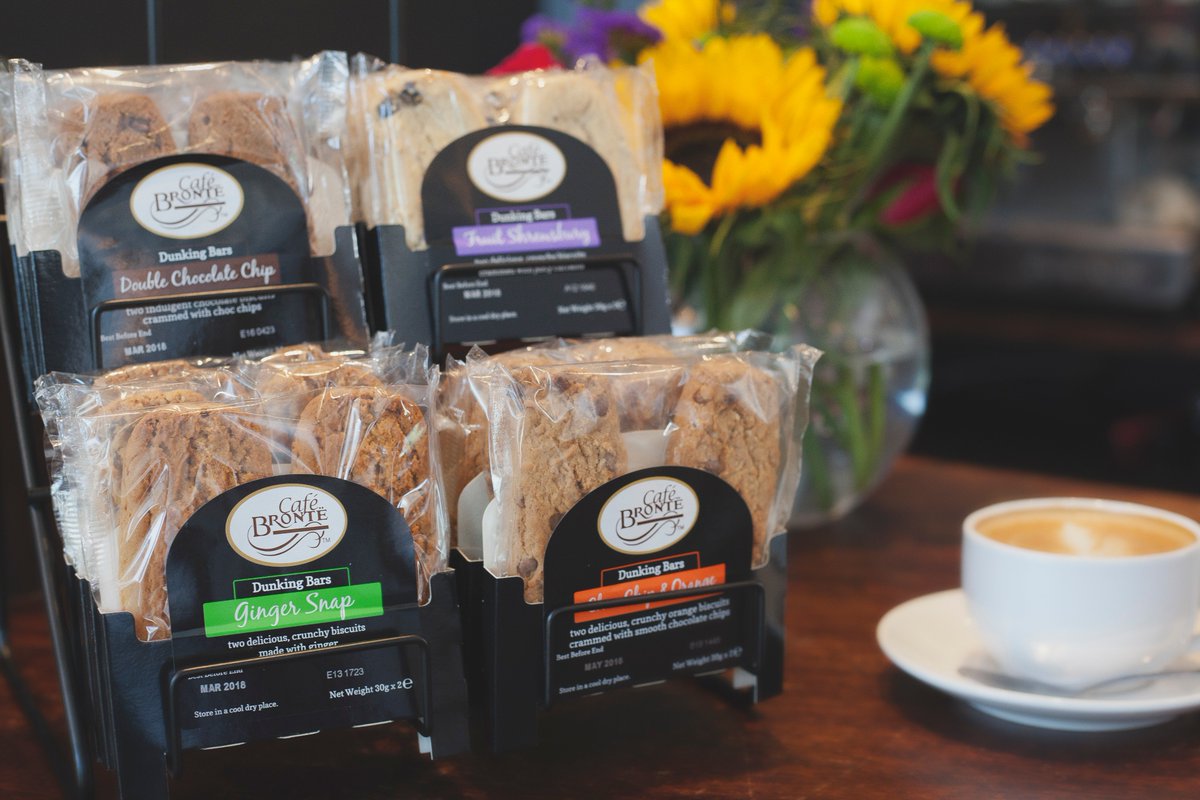CafeBronte's tweet image. The countdown to UK Coffee Week is on!

If you enjoyed our Cafe Bronte Dunking Bars, you can find them here: paterson-arran.com/browse/all/5/0…

With six delicious varieties, which flavours will you choose?

#UKCoffeeWeek