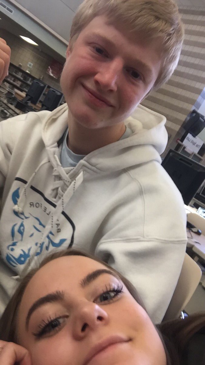scg509's tweet photo. happy bday doors,, miss you !! 💓@jackdorholt https://t.co/KGDylt8bQ3