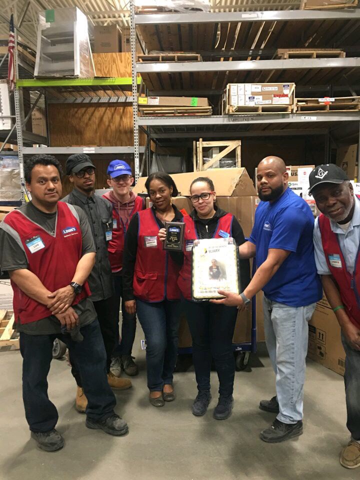fnavarro2016's tweet photo. 📣Big shout out to the Employee of the Month Rosanny🤩🌟🎉Congratulations, thank you for your support in the back end and we appreciate everything you do for 1939 @church1230md @HahnDianne @dougfischer66 @SisaDesigns https://t.co/AGUCzyXErW