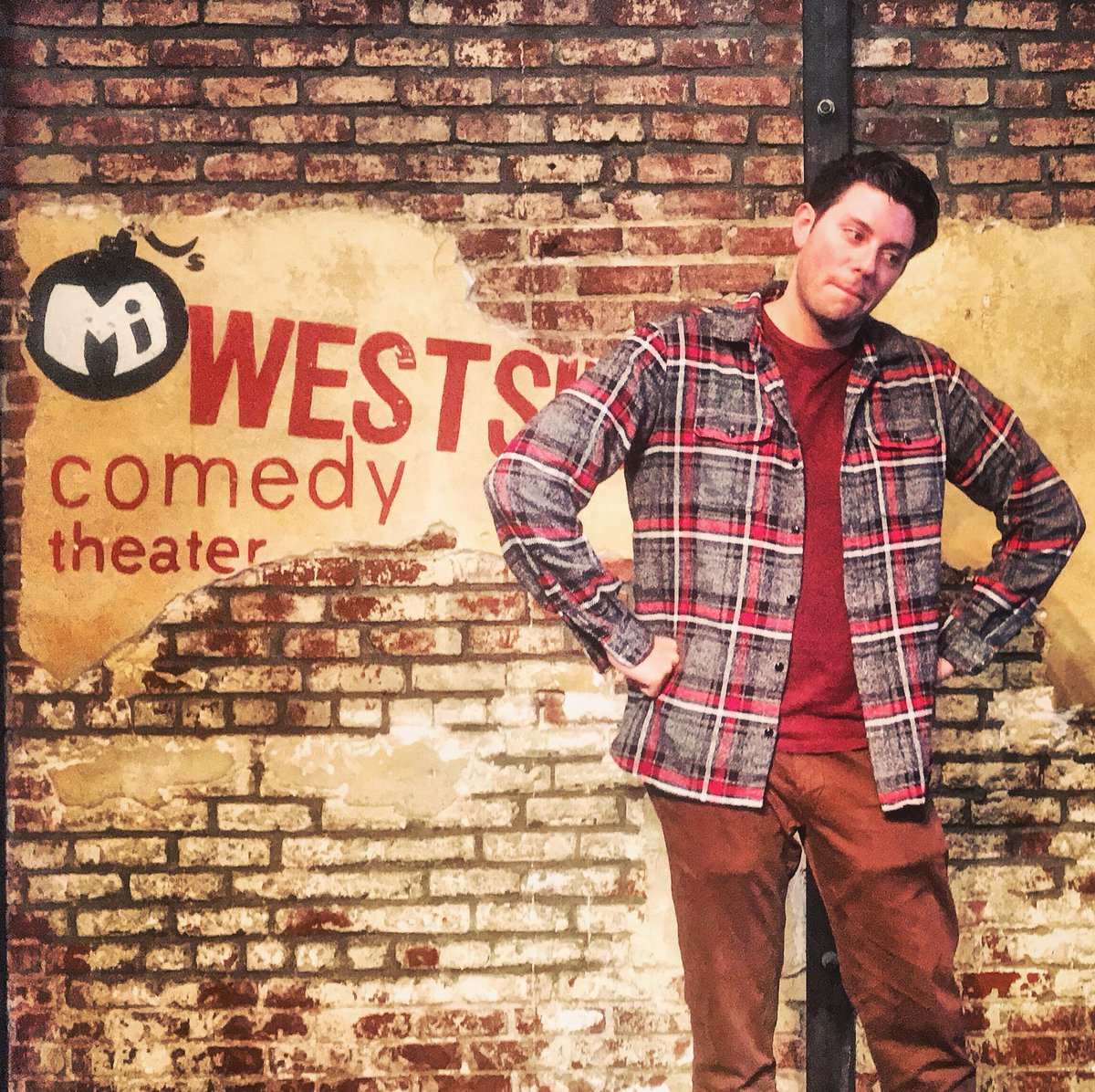 That face when your mom heckles you at the club.  #thegrind #comedy #jokes