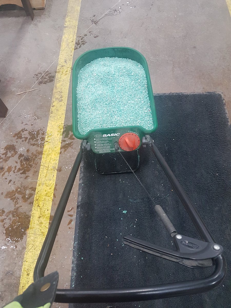 esk_100's tweet photo. 🤣🤣🤣 Still not as much salt as #DariusTheRanger, even after distributing two large bags full... #KrakenMurder #TeamMurderDice #GetMurdered #MurderDice https://t.co/nqFWzeU0ge
