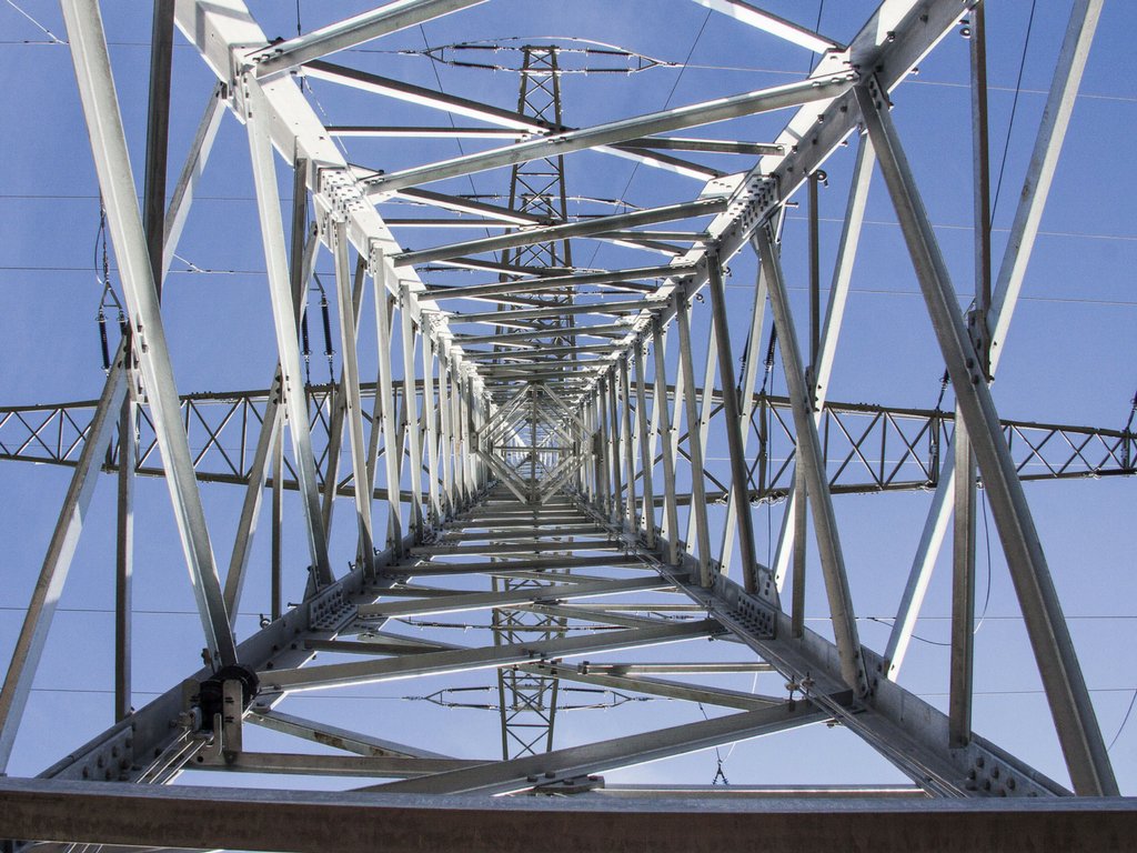 ieee_pes's tweet photo. Microgrids as industry disruptors? @EnergyCollectiv explores the potential of microgrid technology on the power and energy industry. #microgrid #power #energy
https://t.co/YwWzcqvH6e https://t.co/btX7QS9gc2