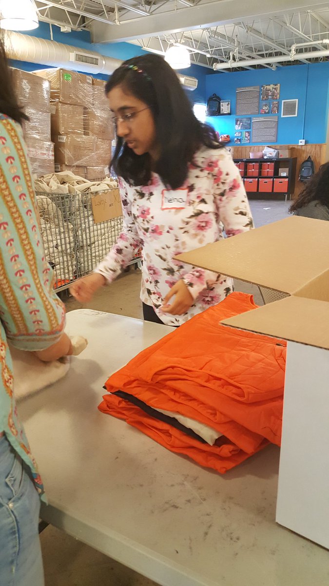 JennBennBrown's tweet photo. #counting #helpingout #SAserves18 https://t.co/7w7KlmrWAO
