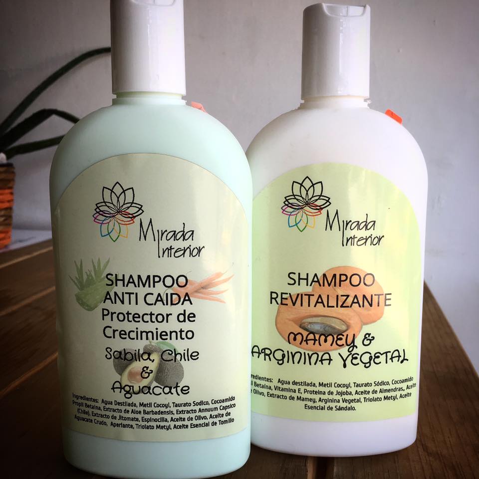 Los shampoos de Mirada Interior no contienen ingredientes de origen animal, son totalmente naturales y funcionan de maravilla. 
¡Pruébalos!
Con #PuroAmor es muy fácil ser #vegano

#crueltyfree