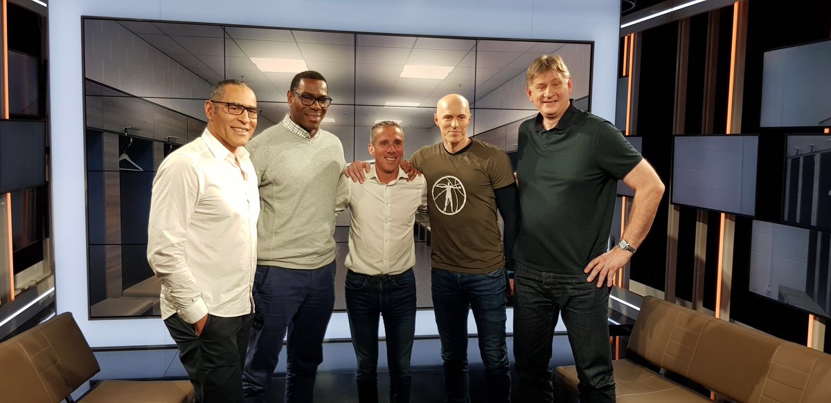 DavidCozette's tweet image. Dimanche, 20H30 sur @SFR_Sport 2, « Le Vestiaire » émission spéciale pour les 25 ans du titre de champion d’Europe du @limogescsp avec les meilleures anecdotes des acteurs de l’époque ! Des géants ! Ou est-ce moi qui suis tout petit ? 😁