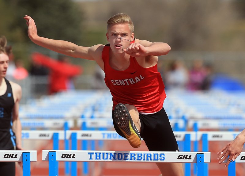 #PHOTOS bit.ly/2velMZM <a href="/CheyEast/">East High Athletics</a> Okie Blanchard Track Invite <a href="/bdilly2128/">Blain Dilly</a> #track #TrackNation #wyosports