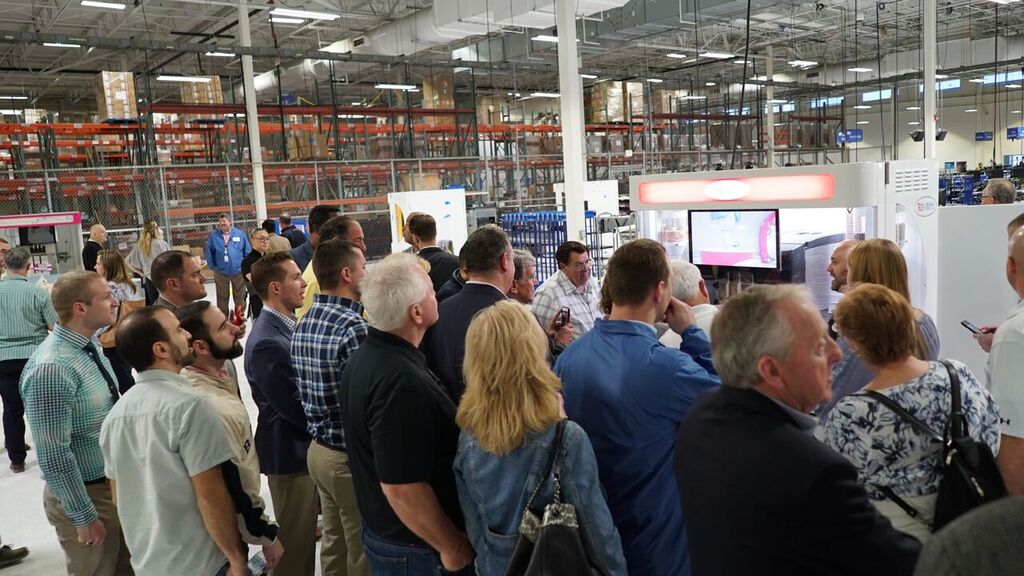 GenNEXTbrands's tweet photo. Unattended Frozen Yogurt Vending Robots Impress Attendees at Discovery Day 2018

$VEND

https://t.co/Z0CQb6i6uZ https://t.co/HcaT3a0i4G