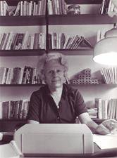 #taldiacomavui de l'any 1983 va morir Mercè #Rodoreda. La recordem amb dues imatges del nostre Fons AG. Subsèrie #Arxiu #Gràfic (AG 20/10) del #fotògraf Toni Vidal. #literatura #lletrescatalanes #dones