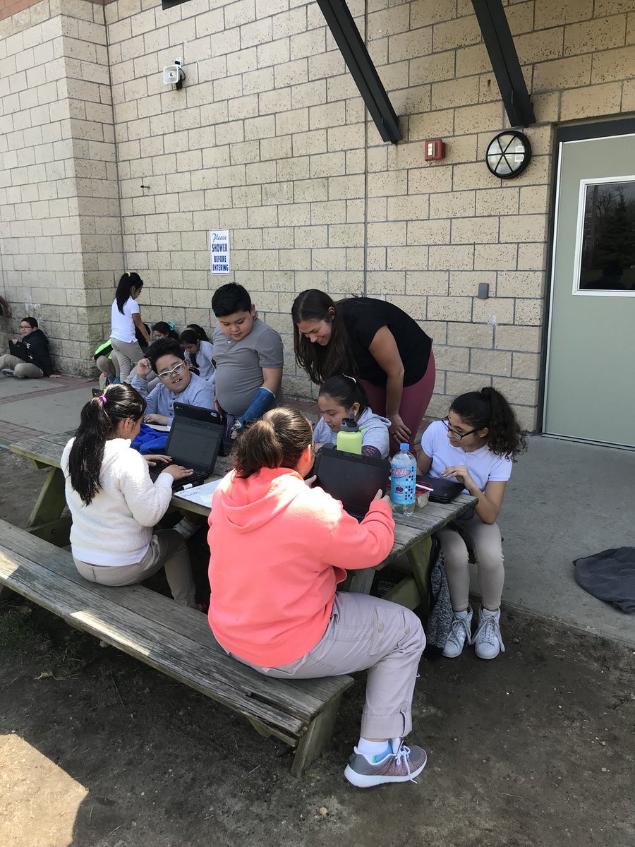 MclaughlinRock tweet media