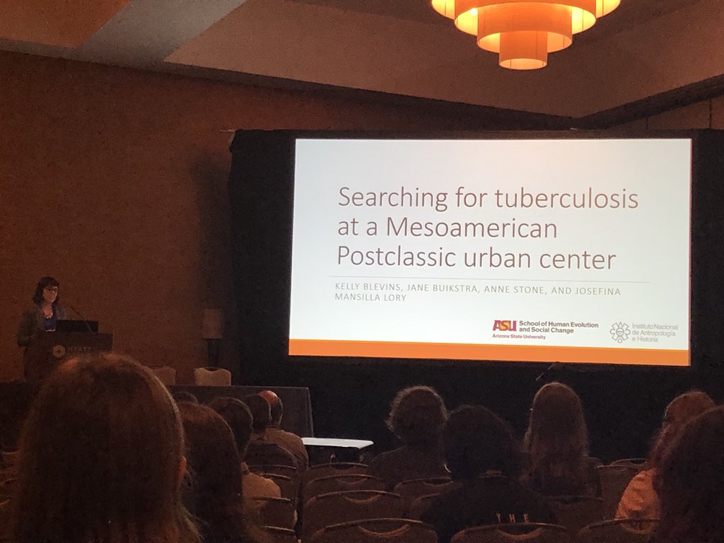 mitoPR's tweet photo. And now @Blevinske from @StoneLab_ASU opens the afternoon paleopathology session discussing evidence for pre-contact tuberculosis in Mesoamerica #AAPA2018 #StoneLabRepresent #StoneLabForever #AncientDNA https://t.co/hRizS5bOdy