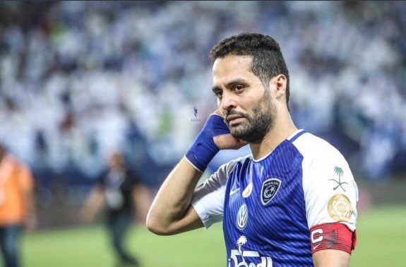 20y_n's tweet photo. ابسألك !
هذي دموع فرح ولا فراق؟.
وكانك نوّيت الرحيل ؟
طالبك خذني معك 💔.
#ياسر_القحطاني @Y20 https://t.co/5th0551I22
