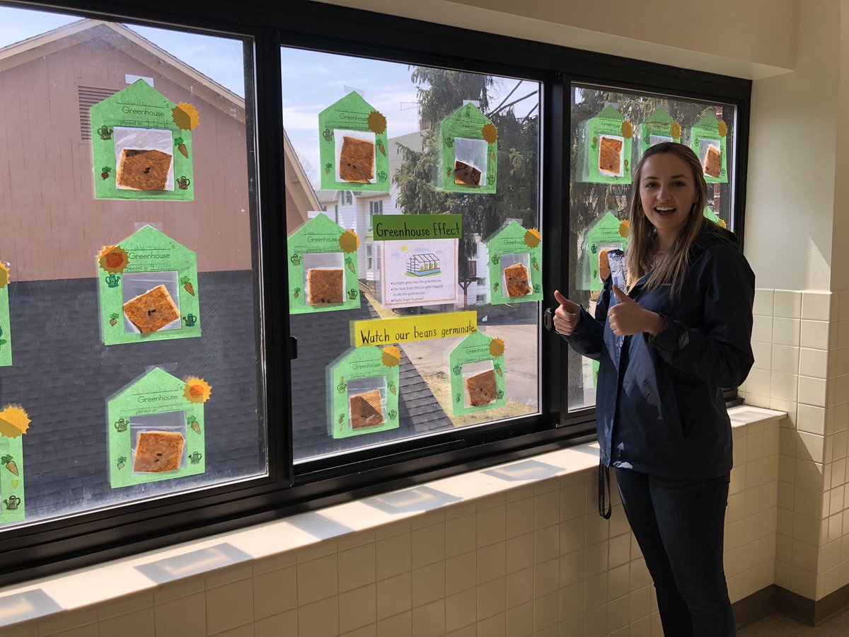 missswansonn's tweet photo. Mini greenhouses! Great idea to help students explore plant growth 🌱🌱 #langislit https://t.co/1nEPuw6P57