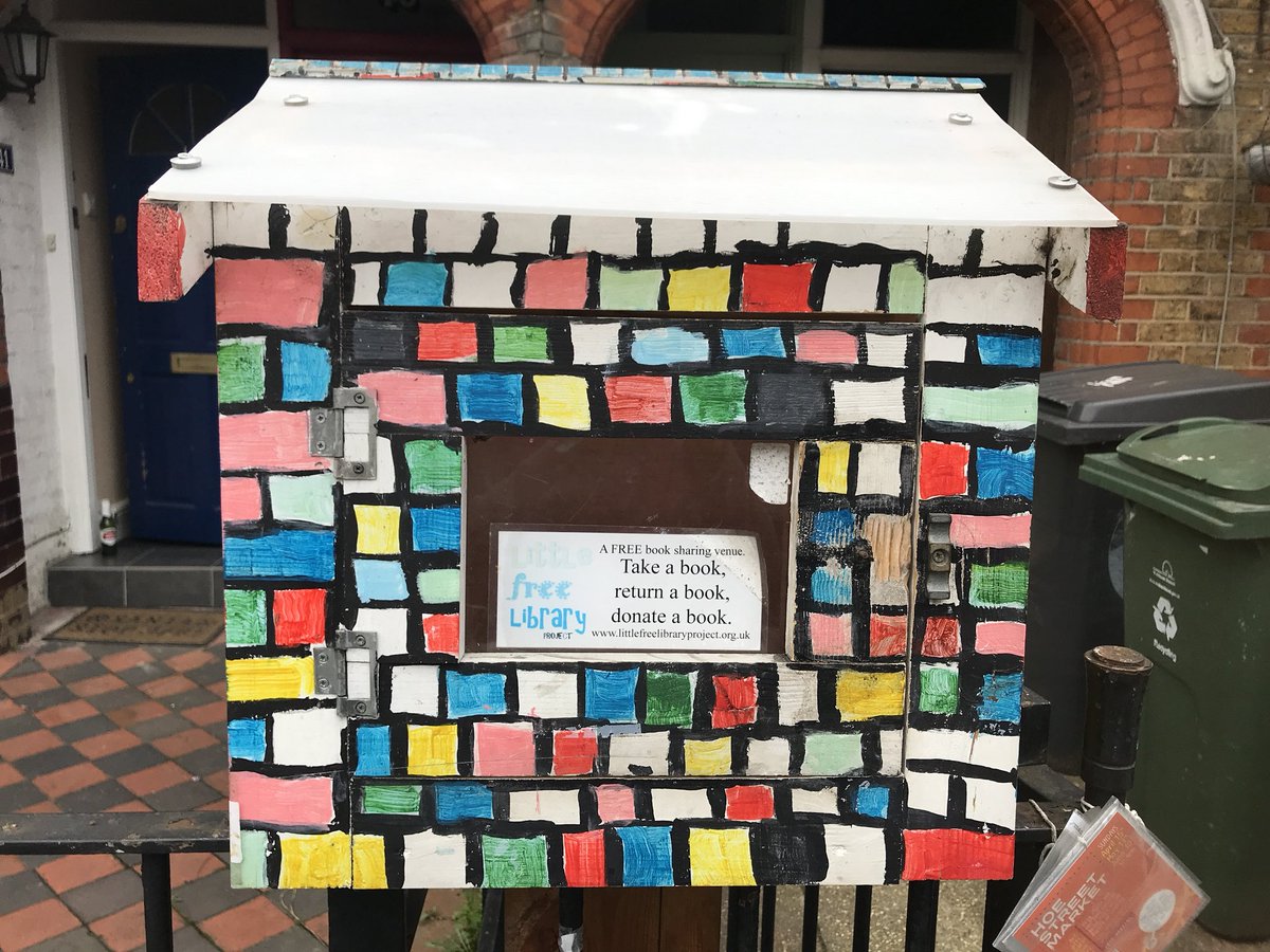 Kate_Bod's tweet photo. Thanks to our lovely neighbour Sebastian, @_timreedy and I have a new, waterproof roof for our @FreeLibraryE17. Books are in and Brettenham Rd library is open for business! https://t.co/Mdh5qHPkYt
