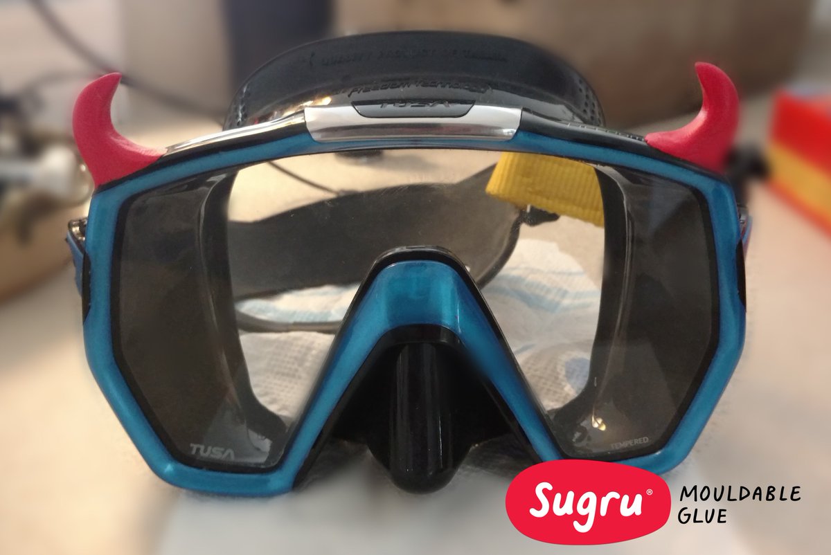 escapemechanic's tweet image. Express yourself with Sugru and let your favorite passion share the stage with your unique personality! #ShowYourSugruFix #BeYourself #ScubaGear #Cosplay