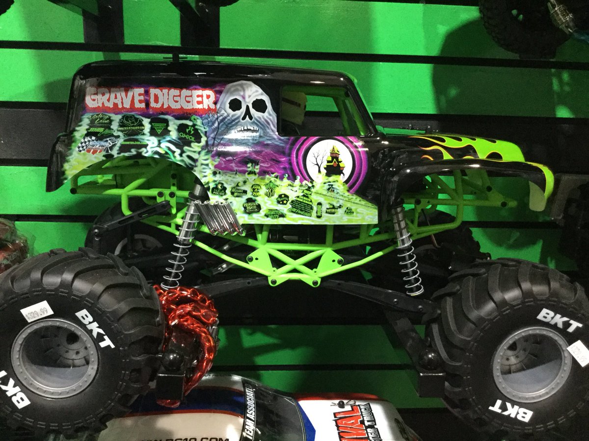 grave digger rc axial