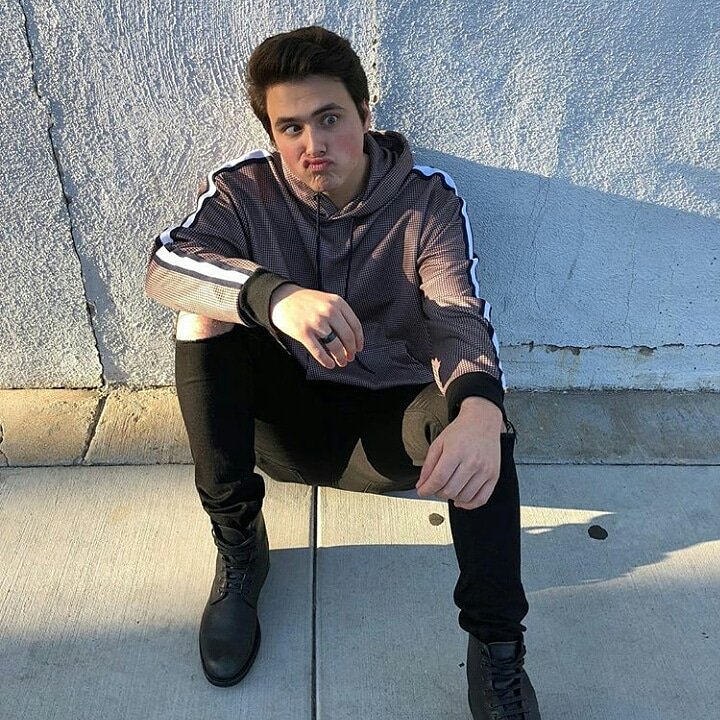 fiym_lover's tweet photo. Happy 19th birthday Liam!I can't believe its ur last year of being a teenager!im so proud of u and how r have grown.U r the most sweetest, cutest, and funniest person.U have an amazing voice and u do amazing on the guiter.I hope u have a great birthday!I miss u so much. love u 💓 https://t.co/JC84mdpe3M