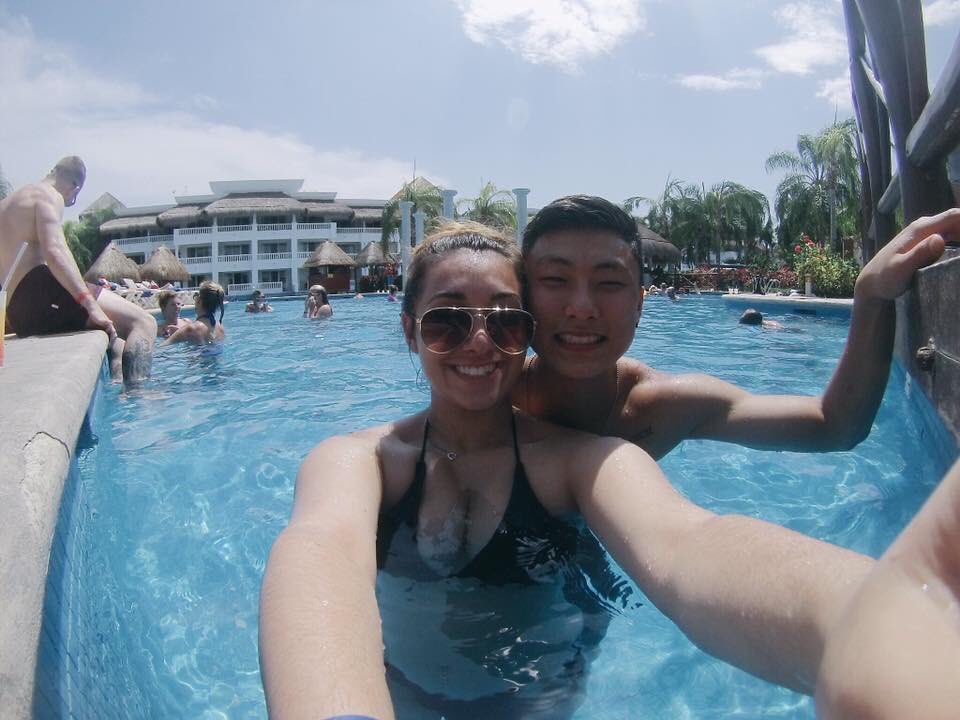 _isabellayun_'s tweet photo. happi 2 years and 11 months💖 1 more month till we get to spend our 3 year anniversary in paradise🌊☀️🌴 https://t.co/3UwKNtNH6y