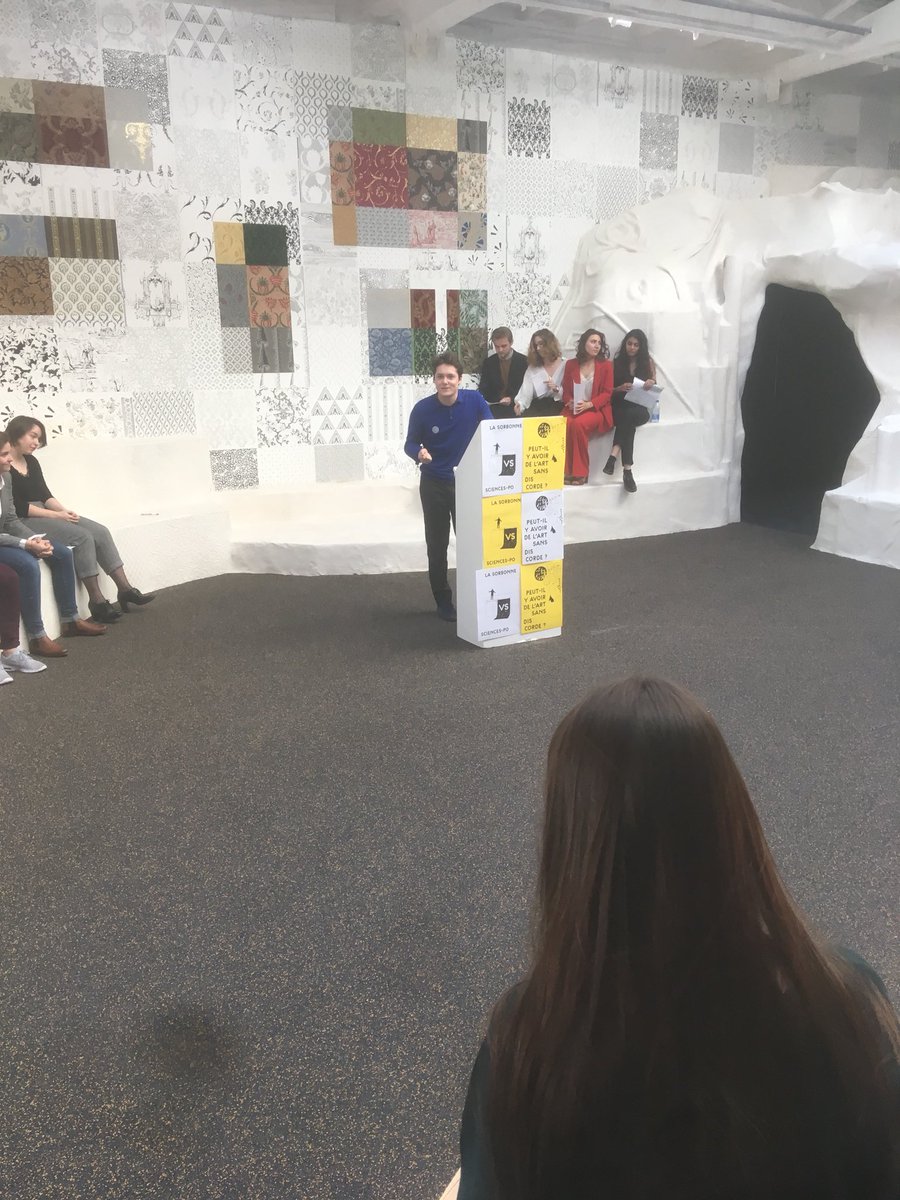 RVTSciencesPo's tweet photo. Tommy, le premier orateur de Sciences po, débute le débat https://t.co/CCMOW9b5fw