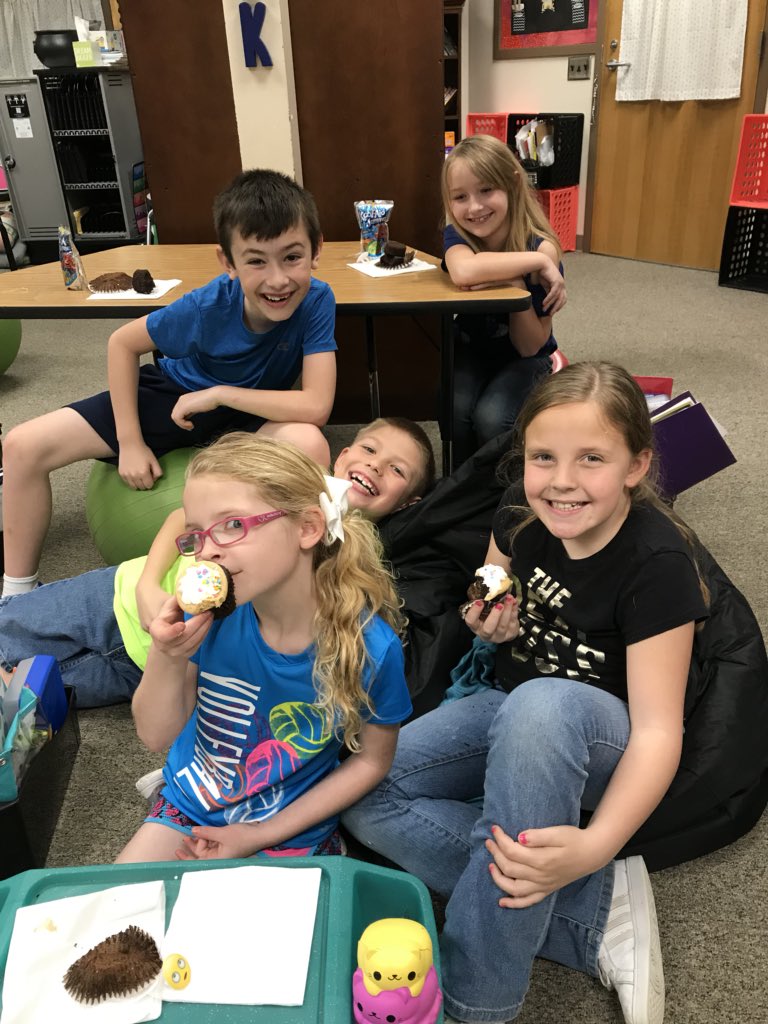 Mrs_Hoglund's tweet photo. Celebrating our special friend for FINALLY being CANCER AND CHEMO FREE!!! We couldn’t be happier for her! #ellisonrocks #nomorecancer https://t.co/aeQfECKhWw