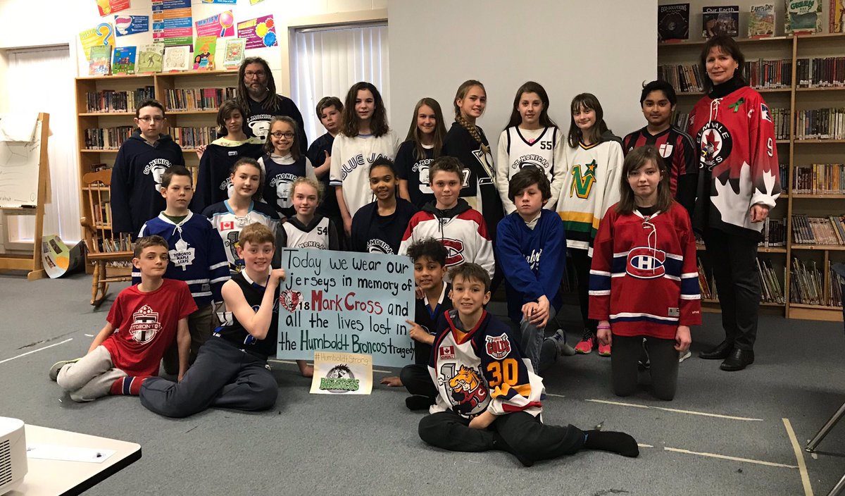 teach2reach_'s tweet photo. Yesterday we wore our jerseys to support the Humboldt Broncos and everyone who has been affected by this terrible tragedy! We are praying for you and stay strong! #humboldtstrong #mc18 #yorklions https://t.co/sgvcSfV6Cf