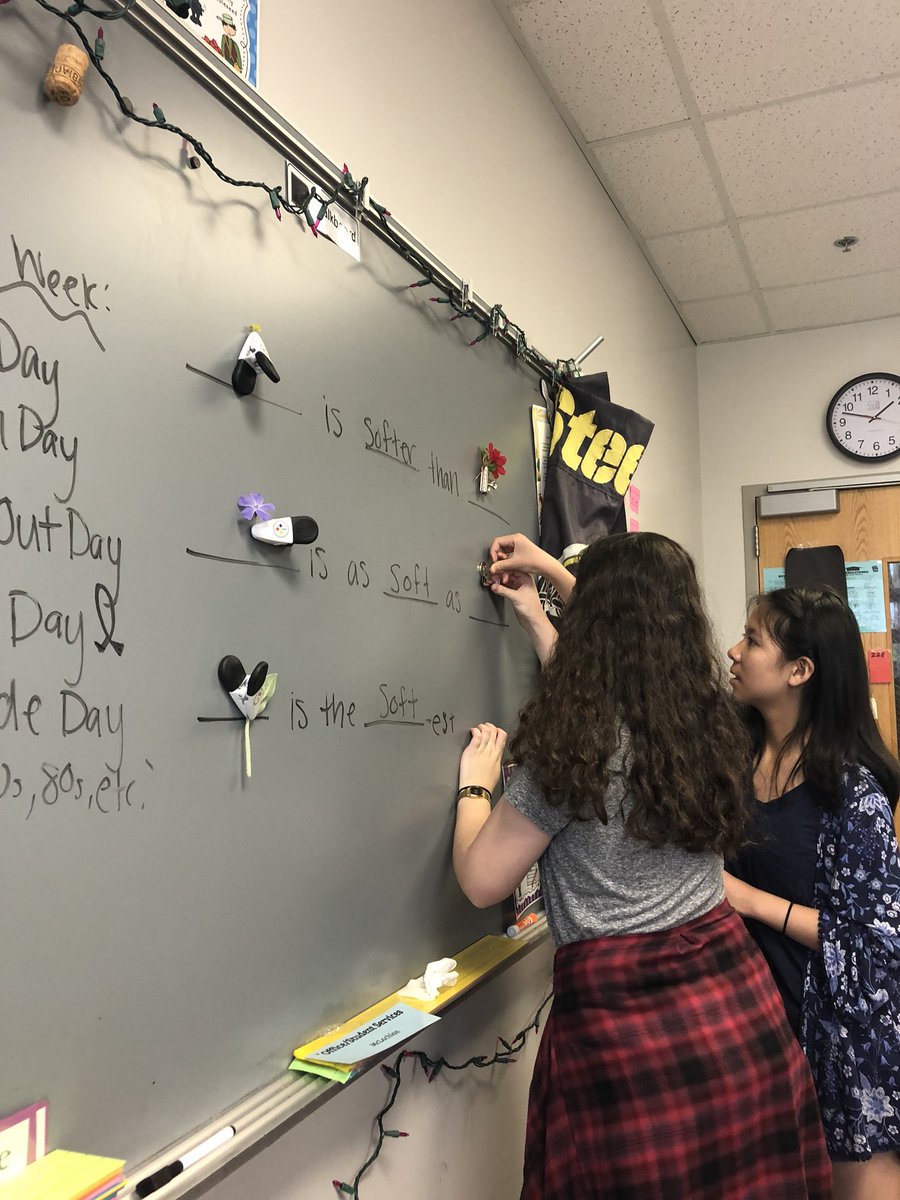 MissMcLRMS's tweet photo. Using nature to practice comparative adjectives! 🌿🌸🌼🌷#esl #springfun @lufkintweets @WCPSS https://t.co/5nfolvOamH