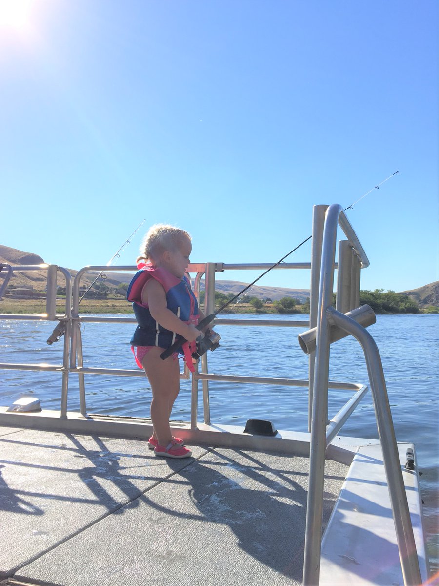 VisitLCValley's tweet photo. It's never to early to get a line in the water! How old where you when you started fishing? Find your new favorite fishing hole ---> https://t.co/STl15UpWiM
#visitlcvalley #discoverlcvalley #fishonfriday #castaline https://t.co/owBgFOvTqr