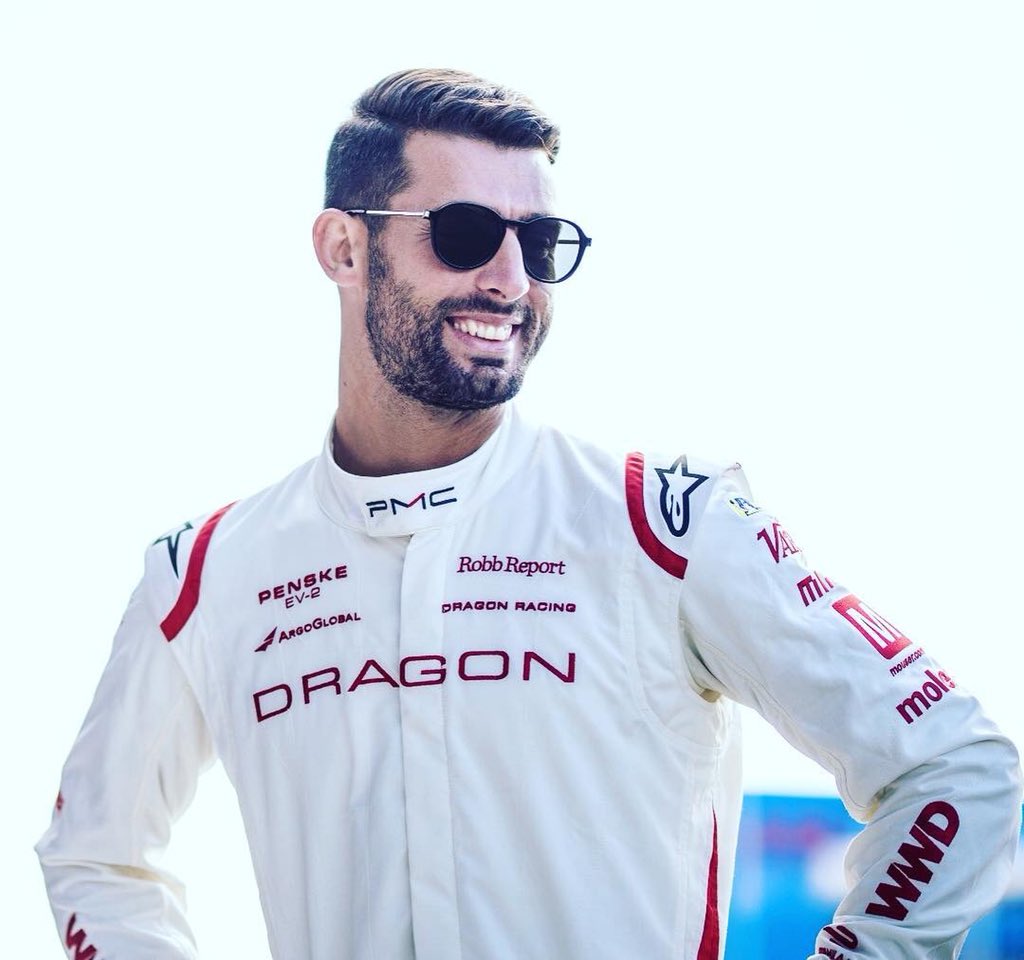 ValeeVazq37's tweet photo. Mañana este Gladiador se juega todo, no en la arena del Coliseo, pero si sobre el asfalto de Roma, y nosotros tenemos que darle ese plus de energía con el #FanBoost #JoseMariaLopez VAMOS, a acompañar a @pechito37 en el #RomeEPrix 🇦🇷🇮🇹🏁🔋 #VamosPechito https://t.co/NGYFNTqcoP