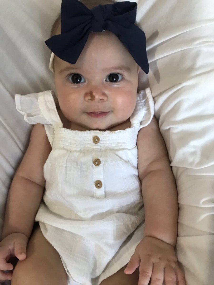 BiondiThamiris's tweet photo. Ah não gente! Não tem como!!!Essa menina é muito maravilhosa!!! Eu queria ser ela. Olha essa manchinha no nariz. Socorro que amor 💙🐽 https://t.co/yTZaa3uteV