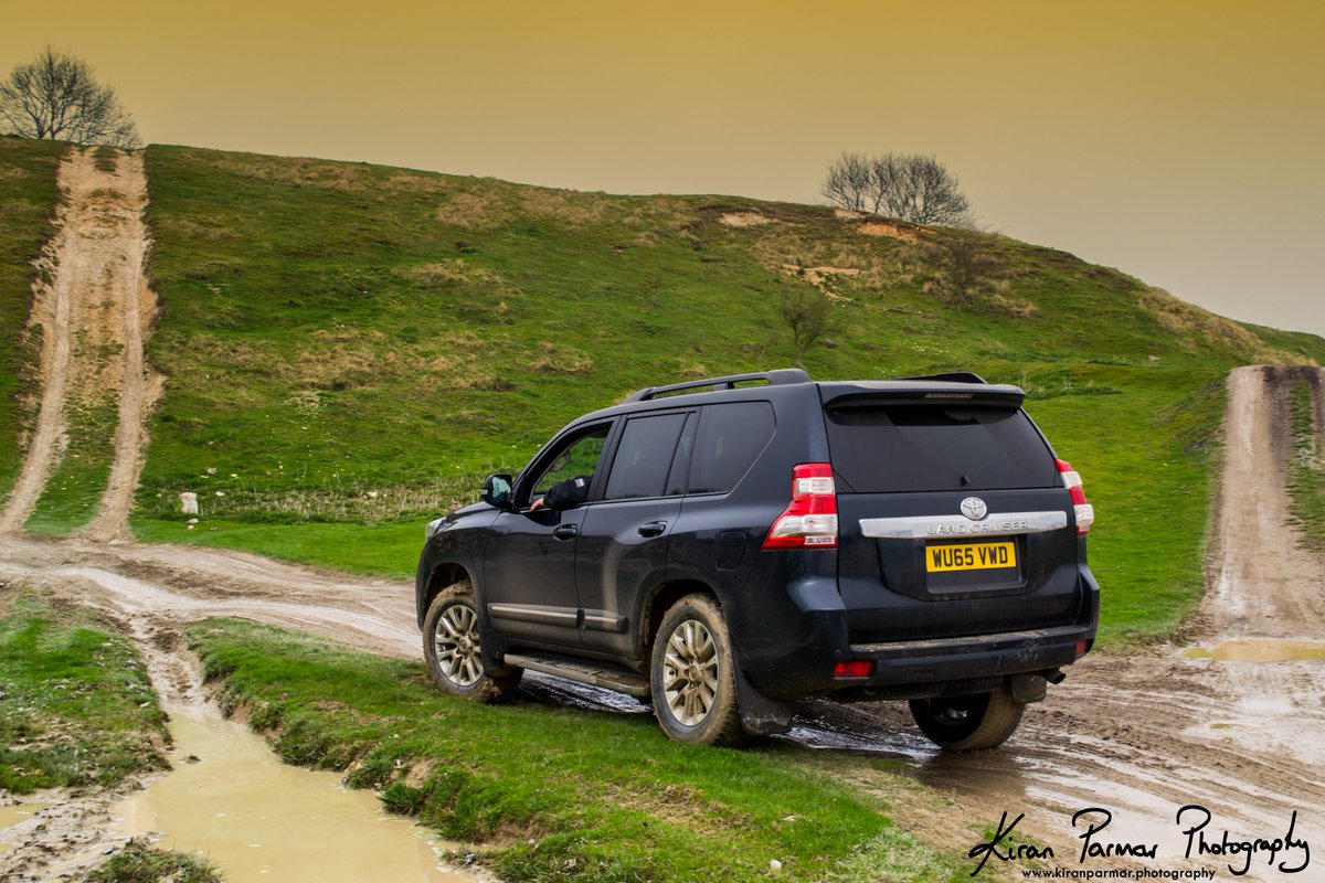 Photos_KP's tweet photo. Had an amazing time at True Grip 4x4 School in Ashford @truegrip in the @ToyotaGB @ToyotaPR vehicles and had the opportunity to take some photos which I am really pleased with!!

#Toyota #TrueGrip #OffRoad #4x4 😀😀😀 https://t.co/Z7CkZUDuyW
