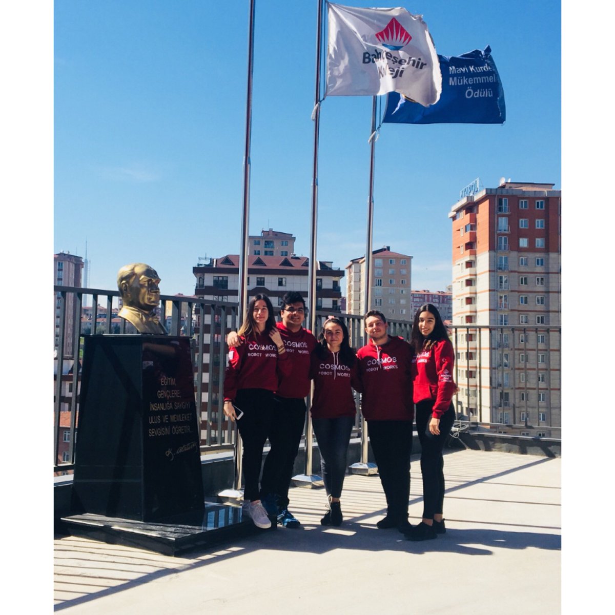 Pazar günü Taksim Grand Pera’dayız !! Make Tomorrow Fuarı’na herkesi bekleriz 😊. #choosescience #maketomorrow #intel