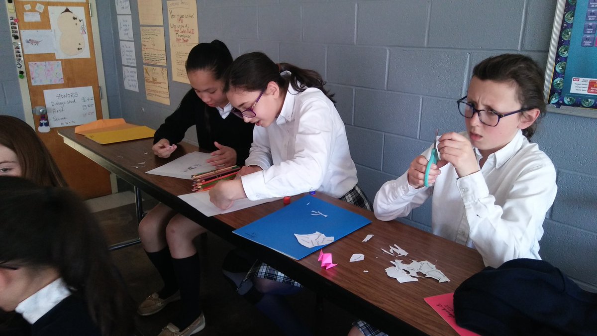 MrsWStAls's tweet photo. CSI bone identification during flex time today. https://t.co/JnFvPV2UVk