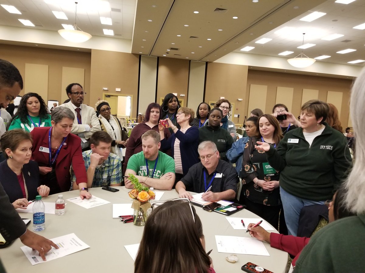 AJtheonlyone's tweet photo. Indy campus working together #itccsummit18 https://t.co/Hasv7GNclm