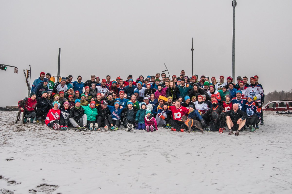 csorbapaints's tweet photo. @Nov_ProjectCAN #JOYMob knew exactly what to do with a little bit of April "spring weather" in #ExploreEdmonton #YEG @Nov_Project #justshowup #freefitness #community @CityofEdmonton https://t.co/gtcau36lAN