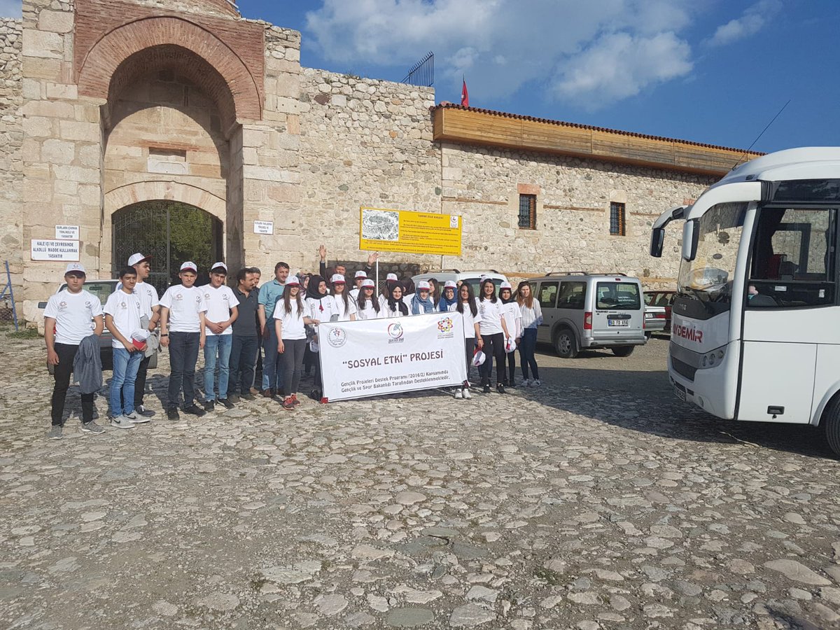 Gpdp 2016-2  Sosyal Etki Projesi Kapsamında, Yapılan Etkinliklerin En Başarılı Öğrencilerini Çanakkale'ye Yolcu ettik.