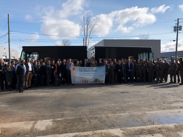 An honour to kick off Package Flow Technology in the first 🇨🇦 center this morning. Thanks to everyone who helped make this a success! Especially the dedicated <a href="/CanadaUPSers/">Canada UPSers</a> working hard in #Blainville to make this happen. IPFT, welcome to Canada! <a href="/UPS_Canada/">UPS Canada</a>  <a href="/SeanGriffin34/">Sean Griffin</a>