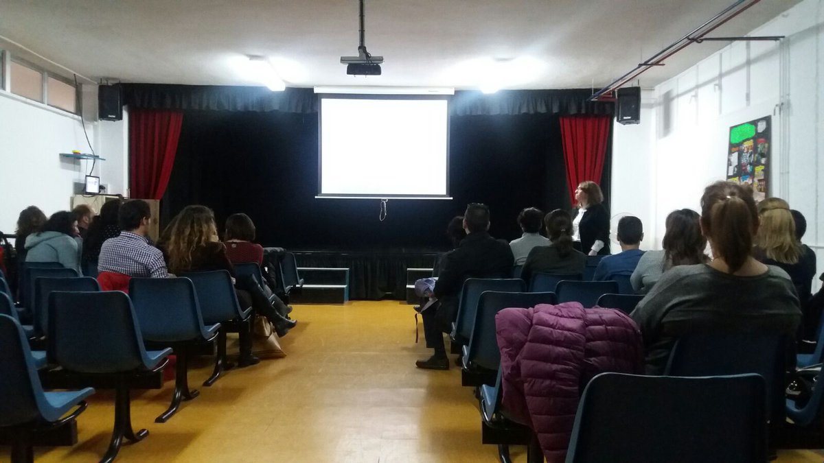 AmpaFco's tweet photo. ¡¡Fantástica tarde!!! Charla sobre INTELIGENGIA EMOCIONAL. Gran satisfacción por este proyecto emprendido por un grupo de familias del cole. Es un lujo contar con familias implicadas que están dispuestas a emplear su tiempo en compartir sus conocimientos con los demás. https://t.co/PMdseu9Vb0