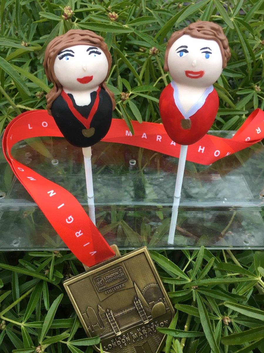 As I’m not running the London Marathon this year I thought I would make some themed cakepops!!! Good luck everyone it will be such a special day for you! <a href="/UKRunChat/">UKRunChat</a> #ukrunchat <a href="/myelling/">Martin Yelling</a> <a href="/LondonMarathon/">TCS London Marathon</a> #londonmarathon