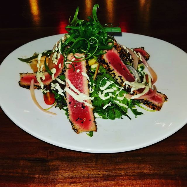 tbhbeacon's tweet image. Come enjoy our Fresh Ahi Tuna Salad on our Beautiful Back Patio…. Live music with Dan Mele at 8. With a large selection of beers and mixed drinks you’ll be sure to satisfy your appetite….. #tbhpost #beaconny #beacon #ahituna #tuna #localbusiness #845… beaconhotelhudsonvalley.com/beacon-hotel-n…