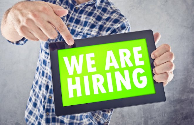 DataVizion's tweet photo. We’re looking for a Field Services Engineer to join our growing team in either Omaha or Lincoln. #LNK #Omaha #career #IT #job #Technology #FieldService #engineer https://t.co/wVCX00VW84 https://t.co/aHglxCs1g3