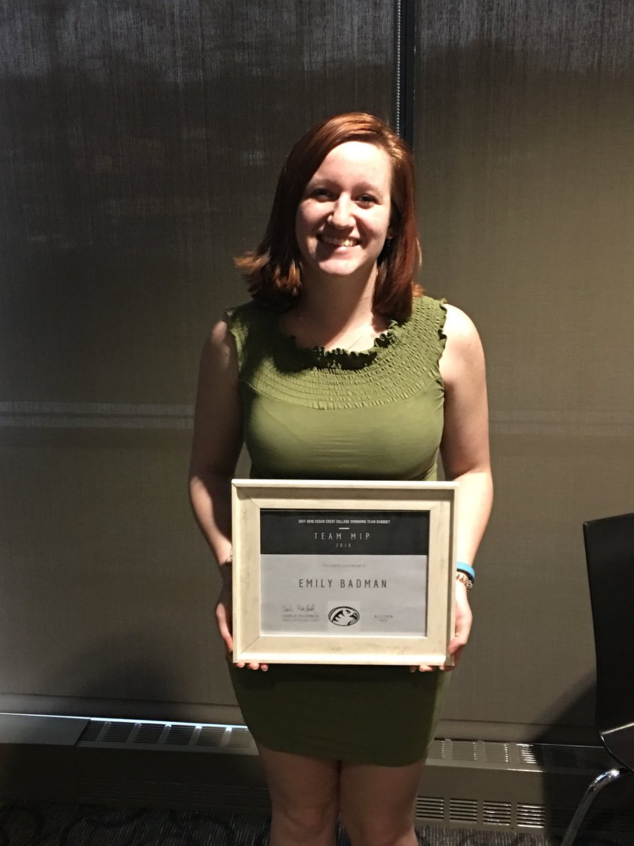 CCCSwimAndDive's tweet photo. Emily Badman wins the 2018 MIP (Most Improved Player) Award at the Swim Team Banquet! #Banquet #Swimming #CedarCrestCollege 🏊🏻‍♀️👏🏻 https://t.co/Yu0zAc927e