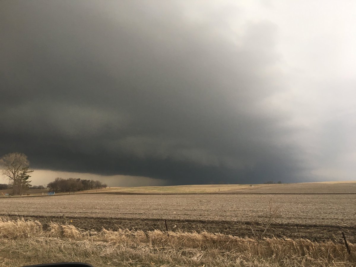 dctrail's tweet photo. @NWSDesMoines looking north from Minburn at 6:50 PM https://t.co/J0TDBmVLmo