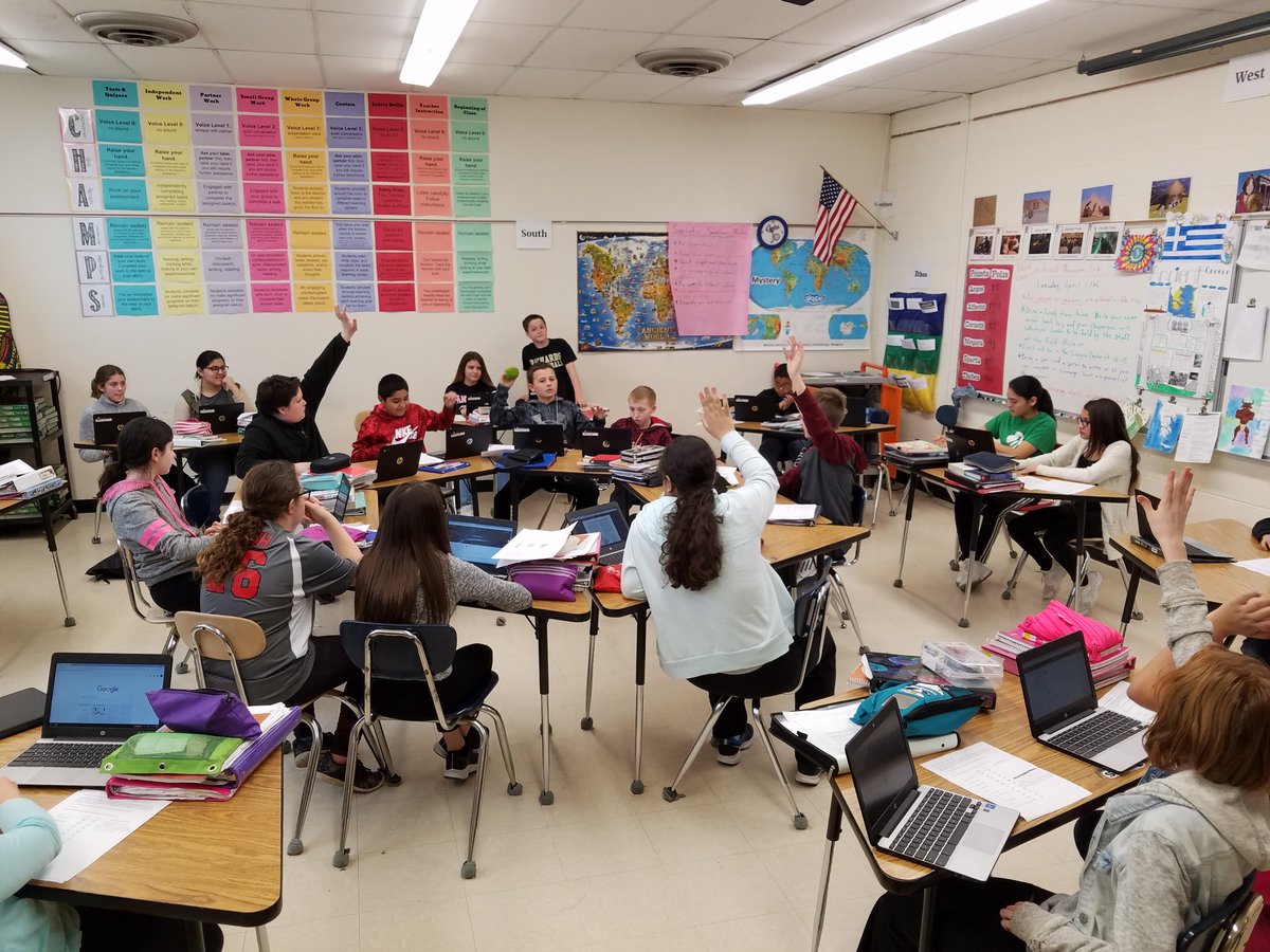 MrKrason's tweet photo. 9th period students enjoying a #SocraticSeminar regarding the forms of government in ancient Greece and modern times while also using #Padlet as a means for #backchanneldiscussion. #cridgepride #sschat #edchat #edtech #engagewithtext #studentengagement https://t.co/sUdumHGrDs