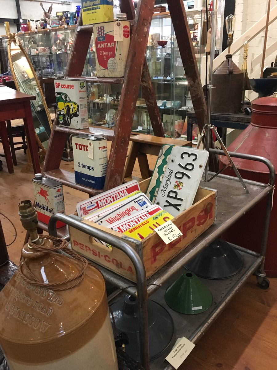 TheLampologist's tweet photo. Great continental domed top stripped pine  blanket box with key! .... some new lamps ... 1970’s French oil cans .... American licence plates and more all new this  week. Now in my space at The Corbridge Antiques Centre @corbridgeantics https://t.co/ypzfP7mBcA