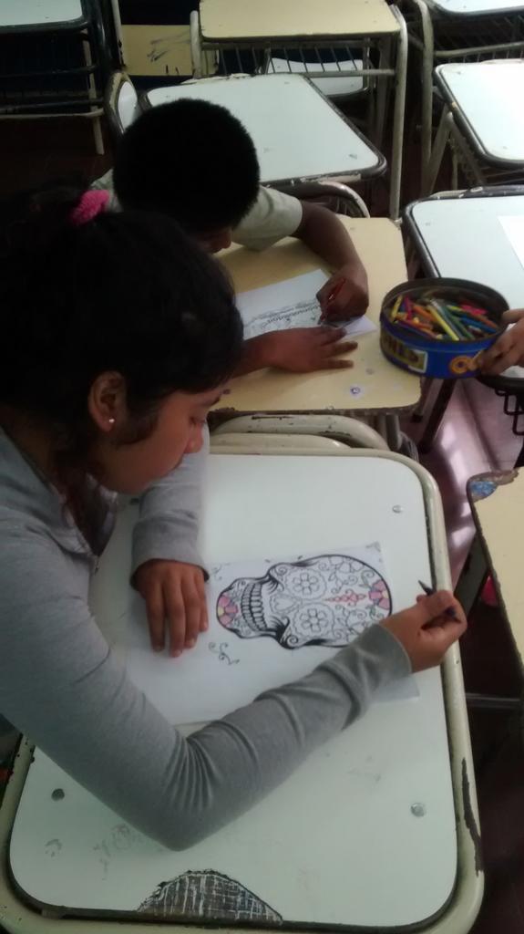 Taller de artes plásticas. Profesora Carolina. Escuela Ejército Argentino. <a href="/artydance23/">Gilda Rodríguez</a> <a href="/patriciapinasco/">Patricia Pinasco</a> <a href="/fguillesaavedra/">GUILLERMO SAAVEDRA</a> <a href="/FerSiarezEa/">Fernanda Siarez EA</a> <a href="/minish24/">Carolina Nadal</a> @YanilMarisol