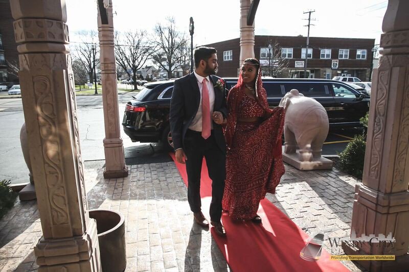 Windycitylimos's tweet photo. We love days like these. β€οΈ + π Photo from @WeddingWire. #weddings #windycitylimos #love #flowers #weddingtransportation #bus #limo #limovan #stretchlimo https://t.co/kW063fgLrh
