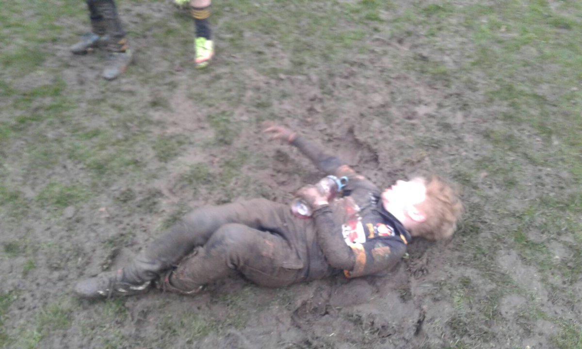 SkirlaughU12's tweet photo. Very muddy team tonight! The lads had great fun #boyswillbeboys #rollinginthemud #carrots #summerrugby 😂🥕 https://t.co/NL1sfGgGyR