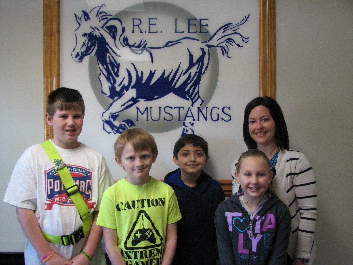 Congratulations to our Students of the week for April 13!  Thank you for being Model Mustangs!